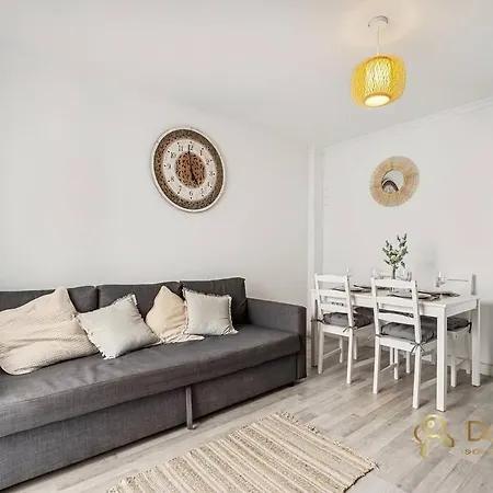 Apartamento A 200 Metros De La Playa De Lägenhet
