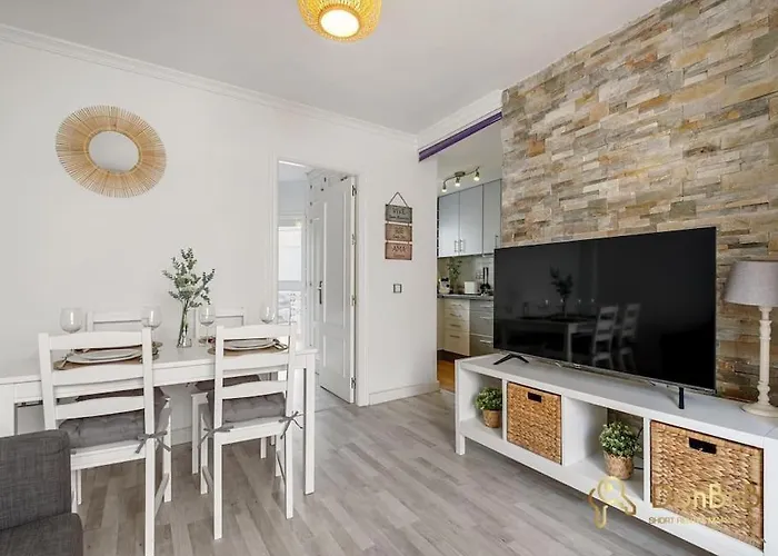 A 200 Metros De La Playa De *