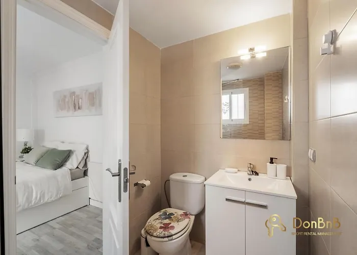 A 200 Metros De La Playa De *